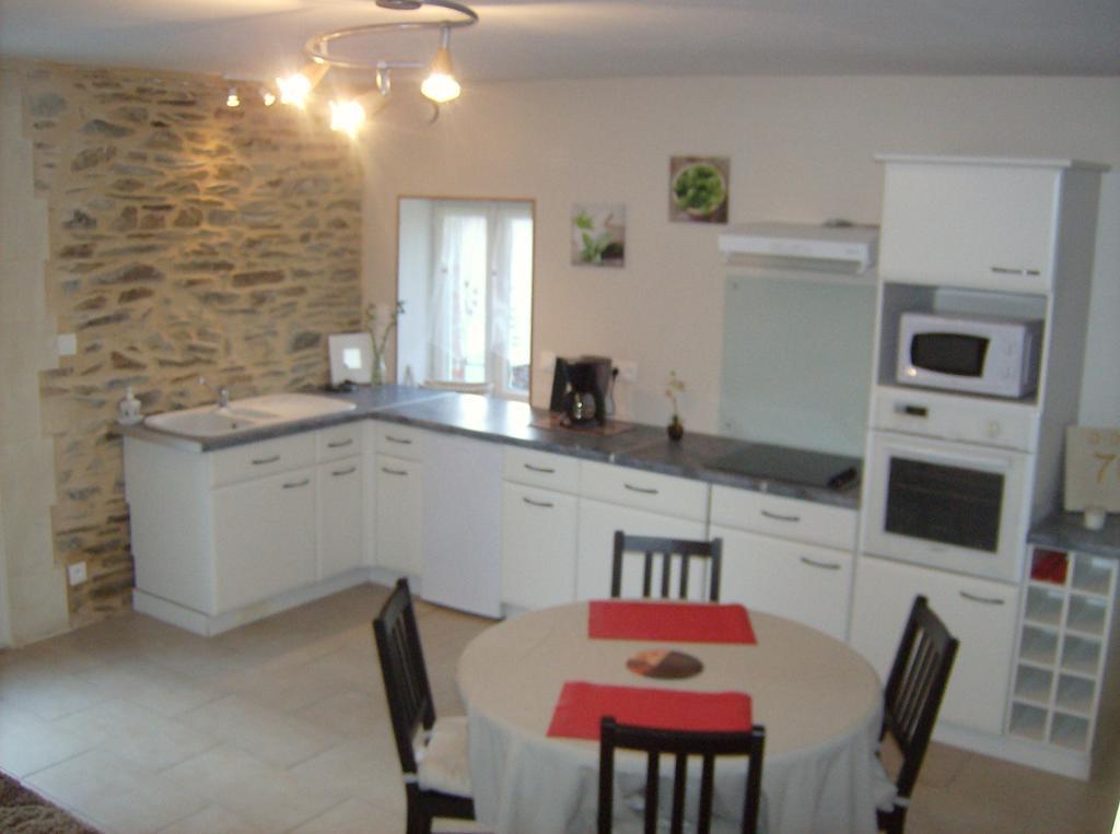 Gite Des Forges Saint-Lo Ruang foto